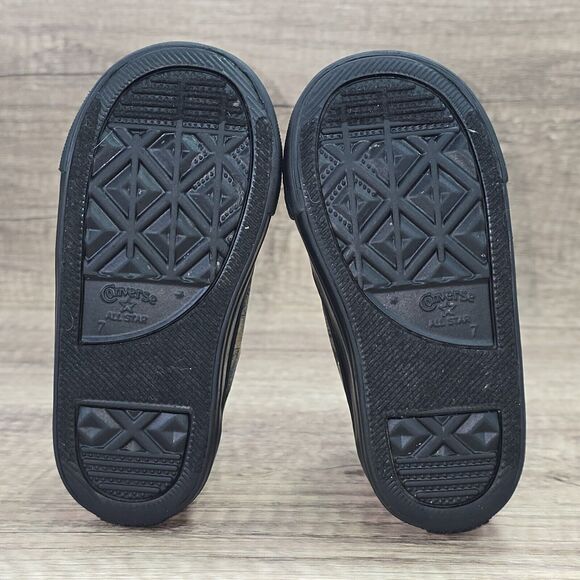 Converse Chuck Taylor All Star Batman DC Comics Toddler's Size 7 Black Sneakers - Picture 8 of 9